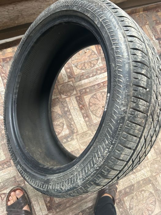 Шины 245/40/r19 продам б/у