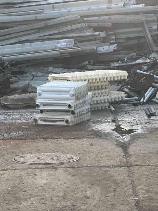 Демонтаж радиатори и климатици, къртене и извозване