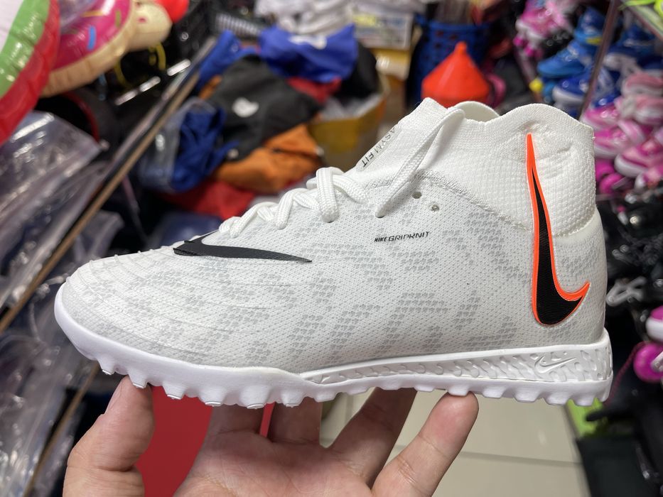 Сороконожки,бутцы,бутсы,футбол,обувь для футбола