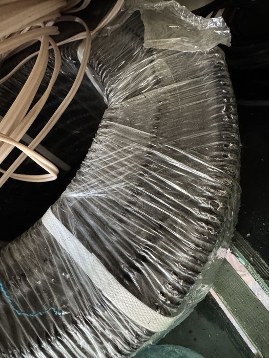 Продам металлорукав на 20 мм и пластиковый рукав на 15.