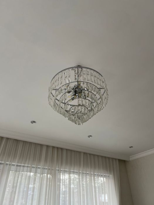 Люстра 2 штуки новые