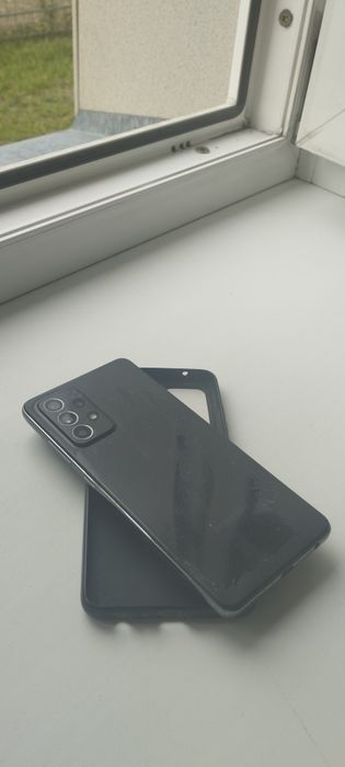 Продам Самсунг а52 на 128гб