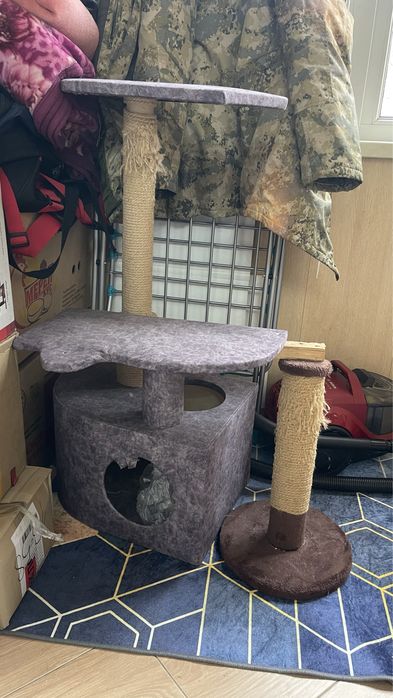 Домик с когтеточка