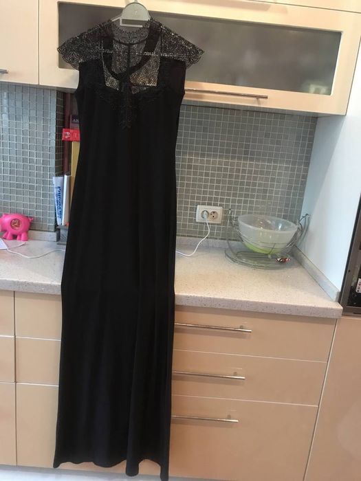 Платья на девушку