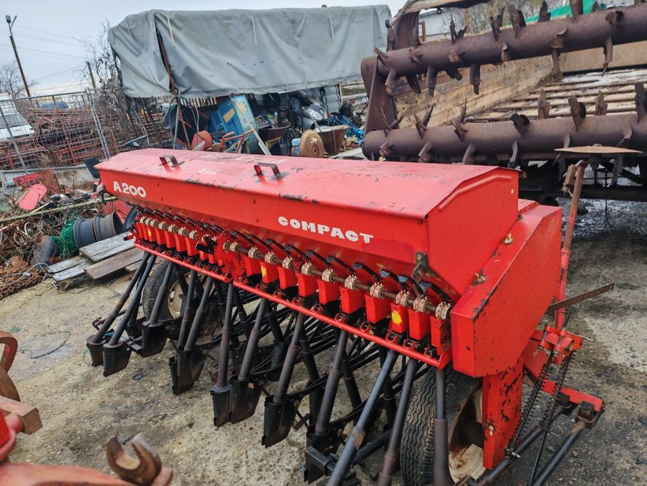 Semănătoare de păioase lucernă Saxonia