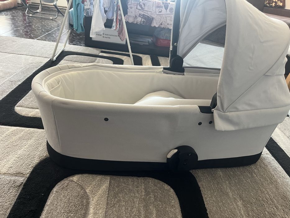 cybex S lux кош за новородено