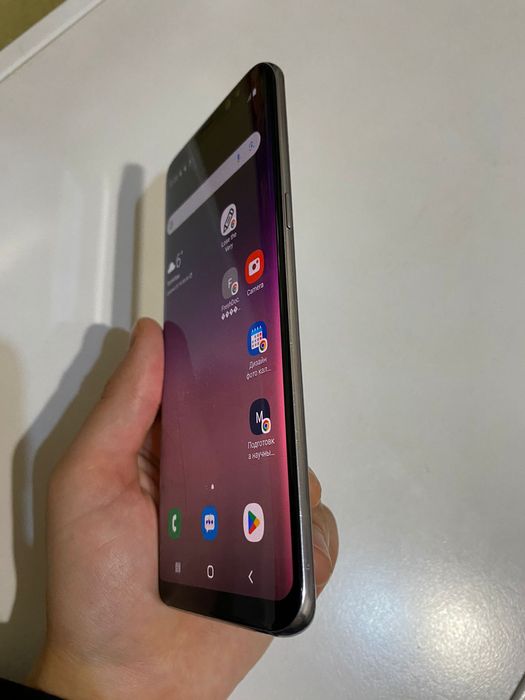 Андройд С8 телефон