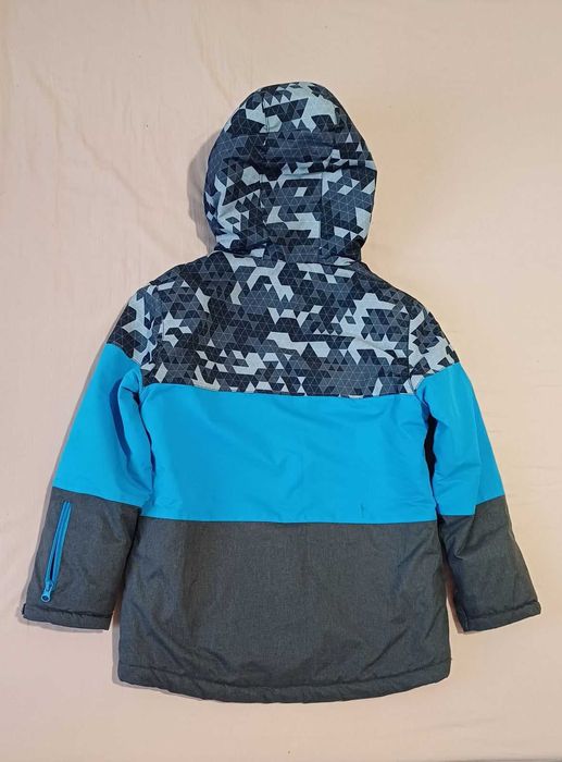 Яке RESERVED - 134 и яке Yannick - 176. Нова цена от 49 на 24 лв.