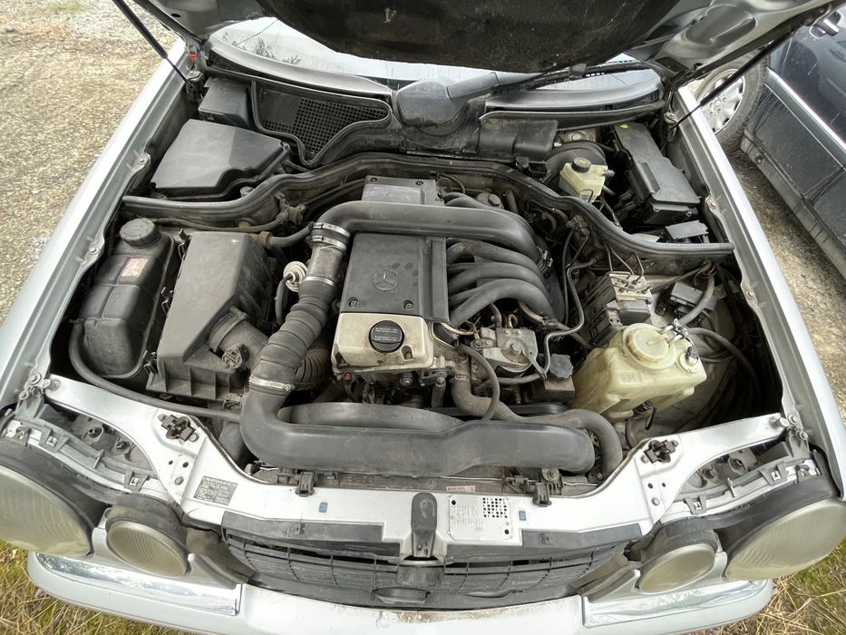 Мерцедес е250тд 1999г На Части