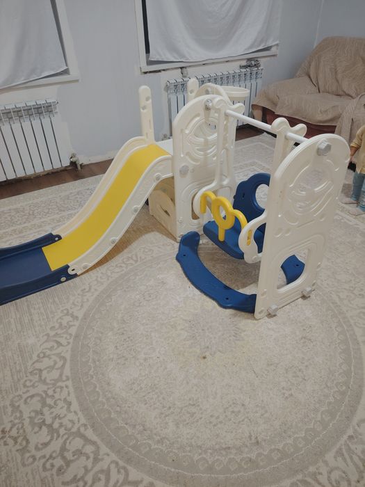 Детский качели. Для
