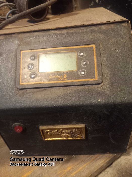 Пелетна горелка с бункер