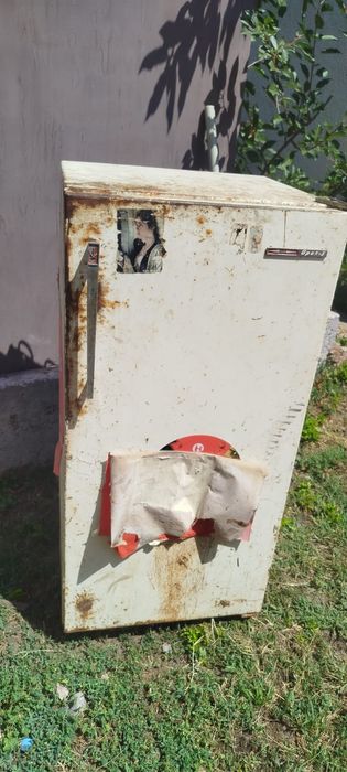 Холодильник не рабочий
