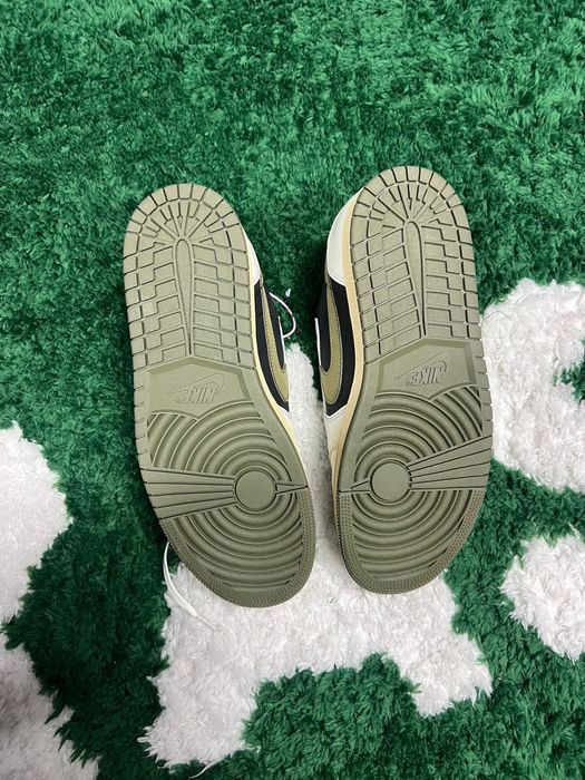 Jordan 1 Travis Scott Low Olive marimea 42.5 noi