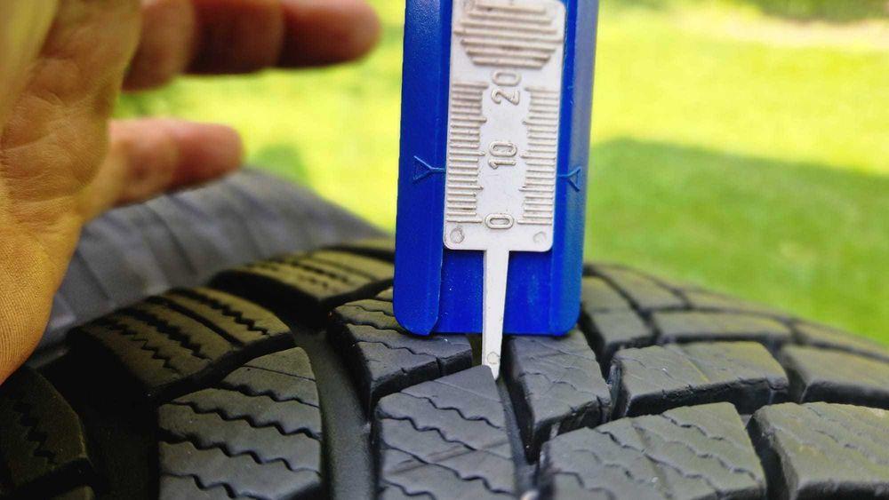 Anvelope iarna 205 55 R 16 Hankook/Bridgestone