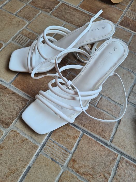 Официална рокля с брокат