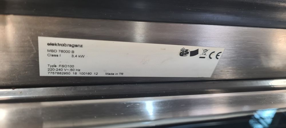 Фурна за вграждане Elektrabregenz MBD 76000 B с функция за пара, A+, 71 литра, вградена книга с рецепти, черен стъклен капак