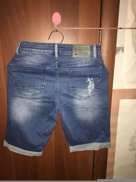 Продам мужские джинсы