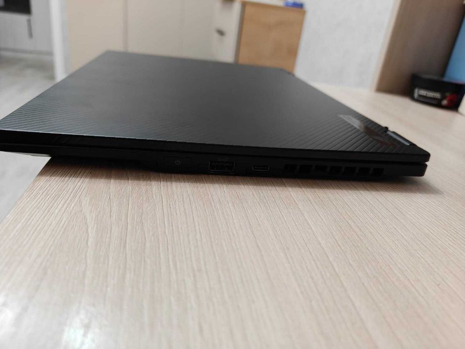 ASUS ROG Flow X13 GV301RE-LJ128W