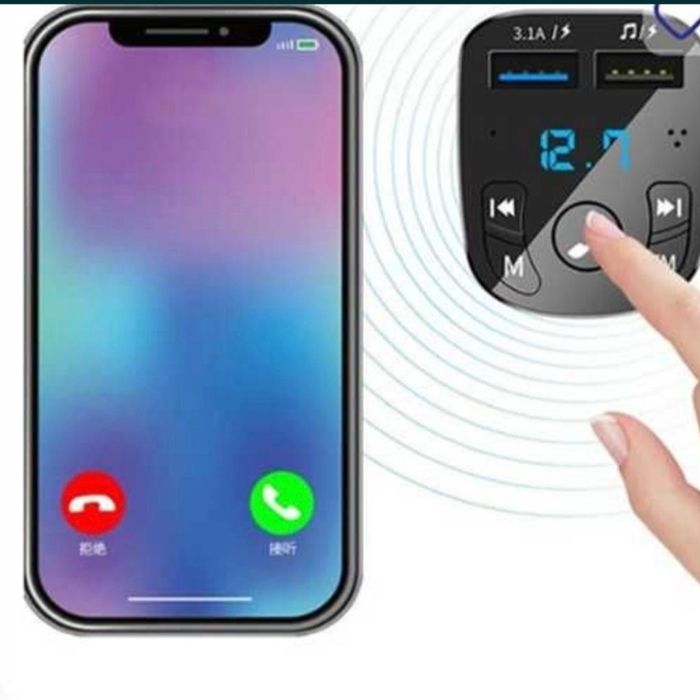 Продаётся блютуз га машину 3v 1