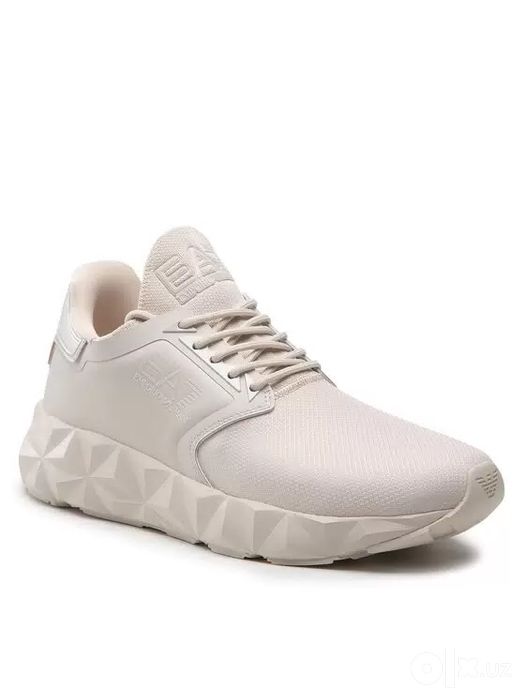 Emporio Armani  EA7