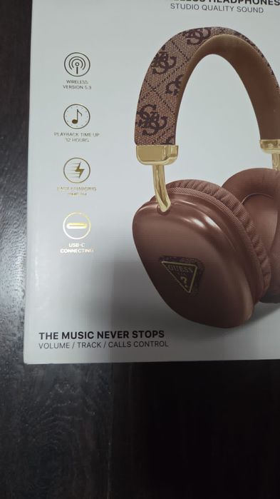 Castu GUESS fără fir Bluetooth