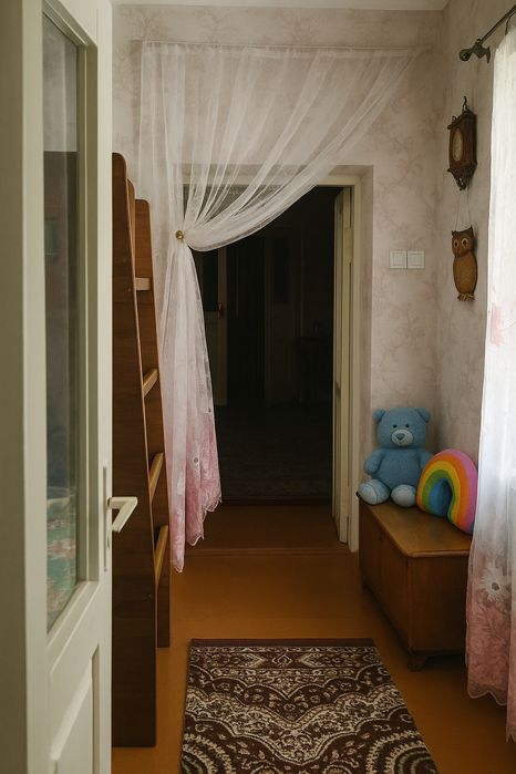 Продаётся Дом на земле , центр города ул. Бирлик тупик 1 .