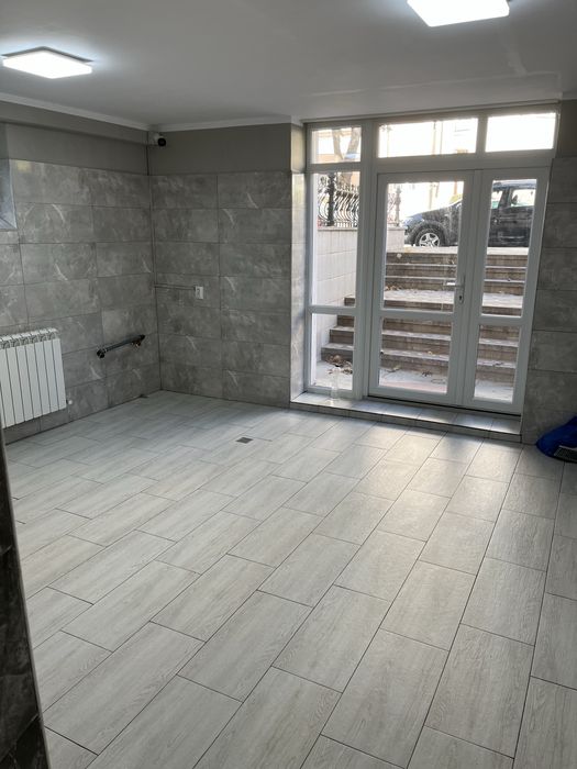 Inchiriez spatiu comercial