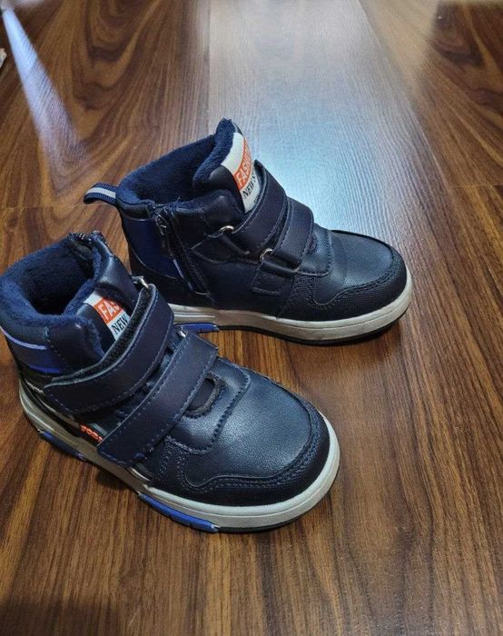 Детские ботинки на липучках