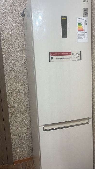 Продам совершенно Новый холодильник