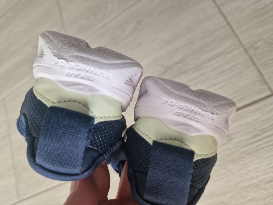 Nike star runner 4, slip on mar 27