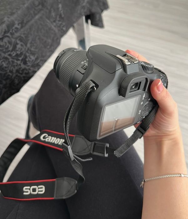 Canon 4000d КАТО НОВ