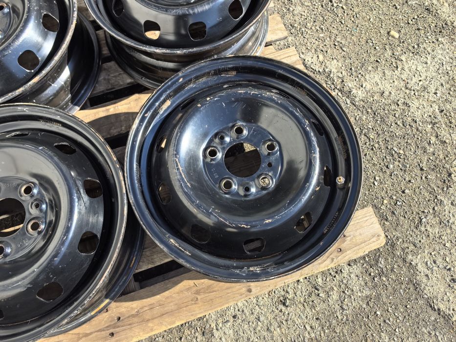 16 цола 5 х 118 мм Фиат / Пежо / Ситроен / Ивеко - 6 инча / ЕТ 68