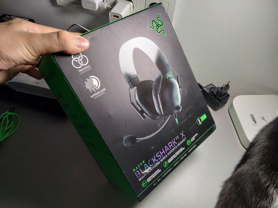 Продам наушники Razer Blackshark V2 X
