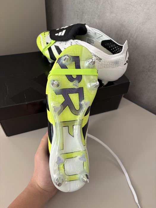 Ghete de fotbal adidas radiant blaze elite