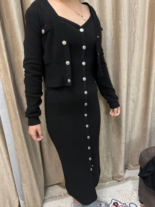 Платья вечерние