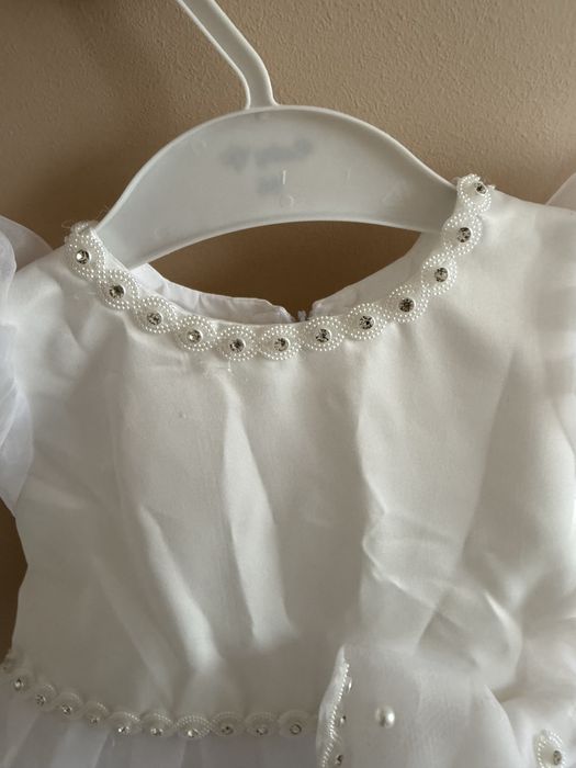 Белое детское  платье