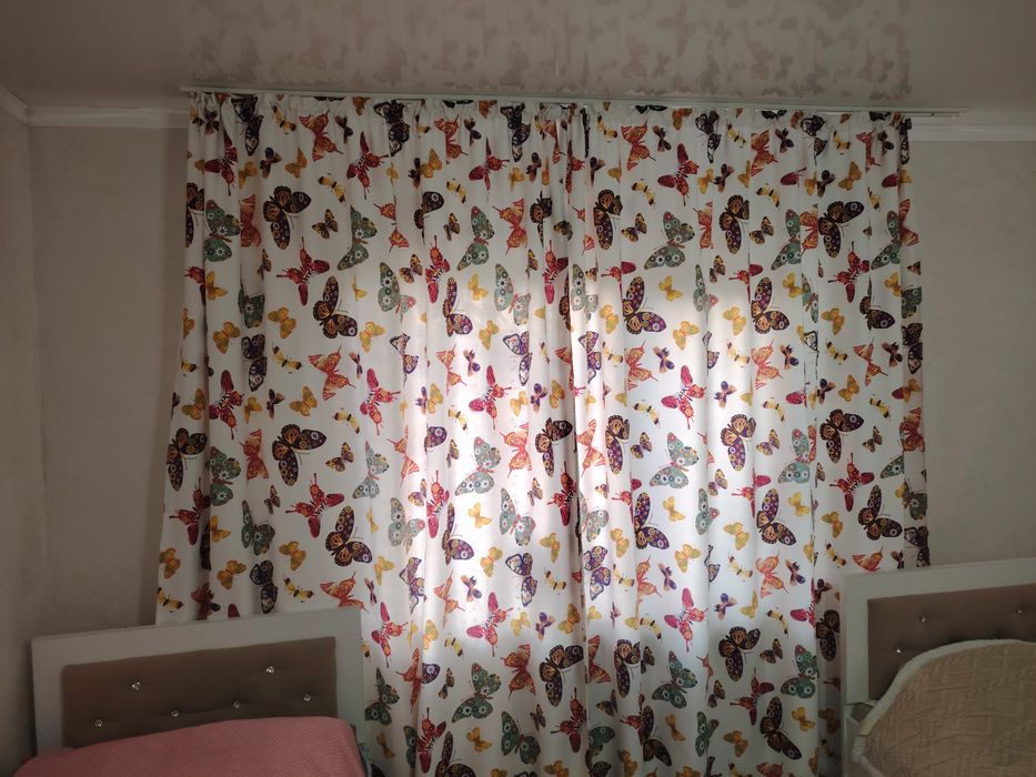 Шторы. Продам. Светлые