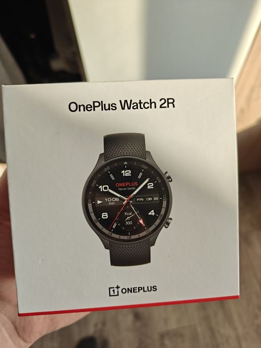 Смарт часы One Plus Watch