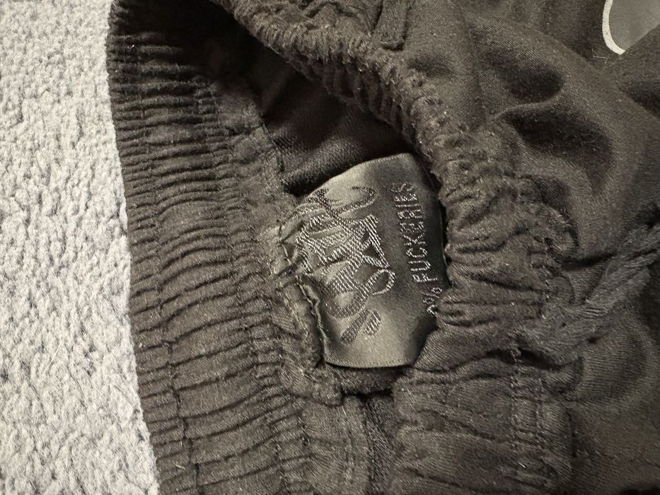 Syna World Black Short