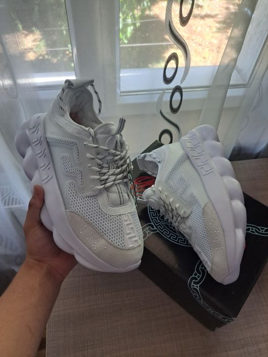 Versace chain reaction 40-44