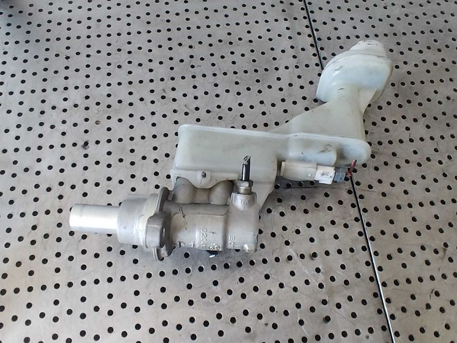 pompa frana 2.0 dci  nissan qashqai j10 0204y2427