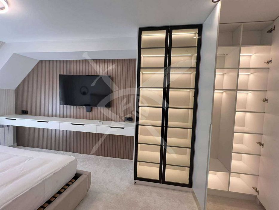 Дава се под наем Четиристаен апартамент в София, Белите брези - 203 кв.м за 2200 € - Снимка #11