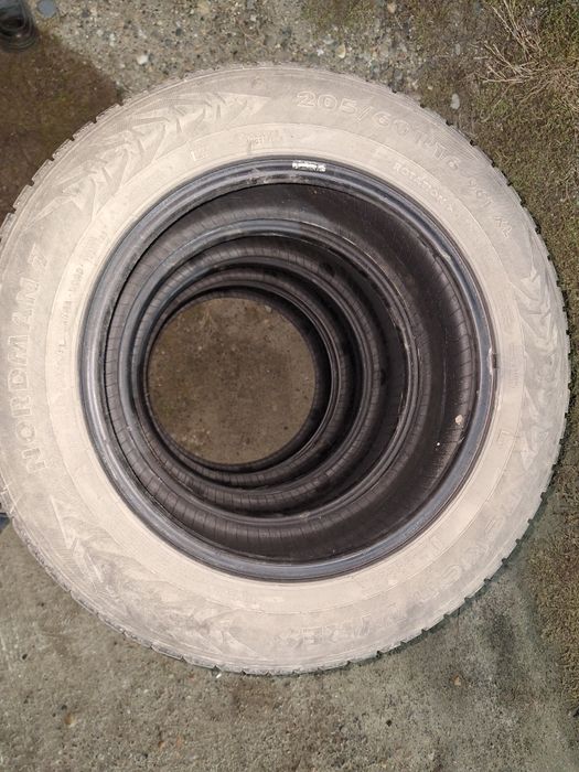 Продам зимние шины