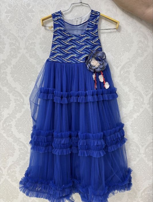 Девчачий нарядное платье