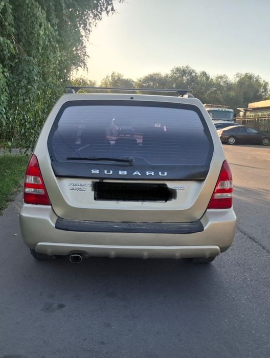 Продам срочно автомобиль марки Subaru forester