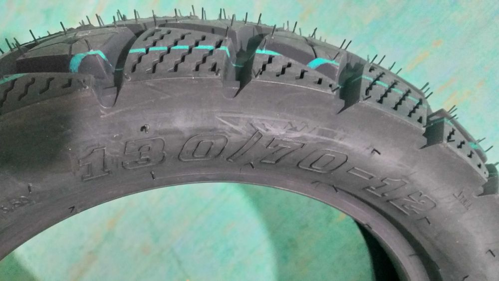 Продаётся пакрышки-шины для скутеров (подайдёт на ТАНК) НОВЫЙ!