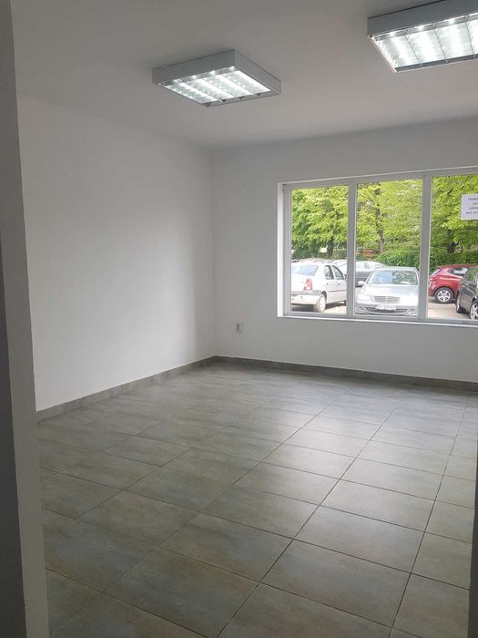 Proprietar-Spatiu Comercial 36mp Malu Rosu,Trifazat,Parcare