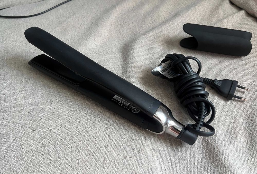 Placa de par profesională GHD Platinum S8T261 neagră defecta