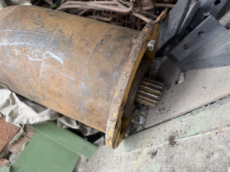 Опора стар образца