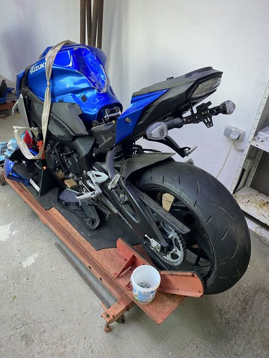 Suzuki gsx-s 950 avariat